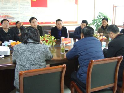 縣政府常務(wù)副縣長(zhǎng)曹紅斌、金融辦主任靳林冬來(lái)金泉科技考察新三板掛牌上市工作